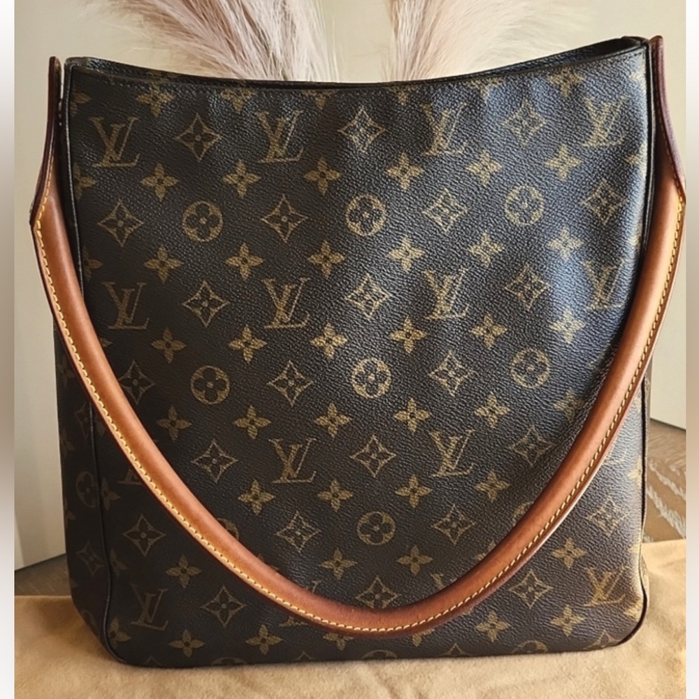 Louis Vuitton Looping GM Shoulder Bag